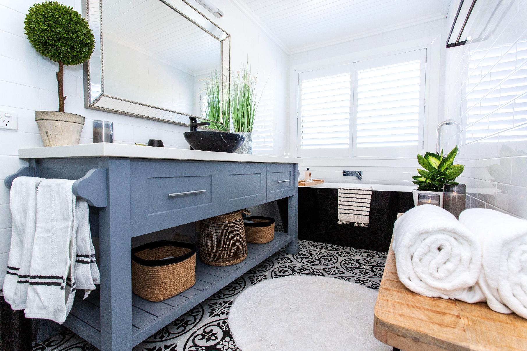 self contained bathroom accommodation cowra